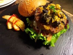 -HIGH FIVE哈福手工汉堡(桂林路店)