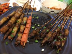 -范二妹独特烧烤夜宵城(宜宾总店)
