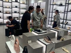 -CHARLES&KEITH(城西银泰店)