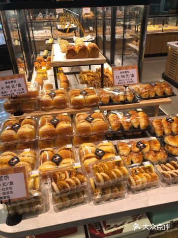 沉静了一年的新冠病毒又开始有复苏的迹象了，今天个大媒