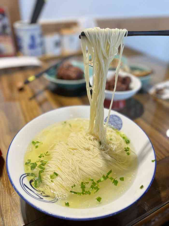 新萬鑫銀絲麵館美湖店