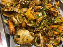 -鑫渔港海鲜本地菜·山海关浑锅(东戴河店)