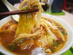 -卓雅桂林米粉