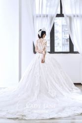 -Lady  Jane高端婚纱礼服馆