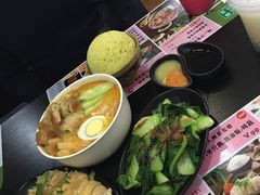 -绿柠食堂(北外滩店)