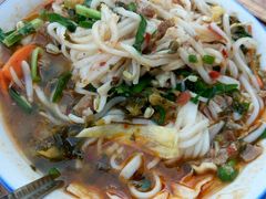 大碗耙肉饵丝-巍山火巴肉饵丝(大理古城店)