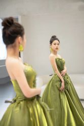 点击看大图 -LOVINA洛维娜婚纱礼服