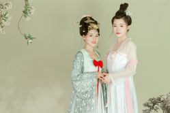 -盘子女人坊生日照·摄影馆(华强店)