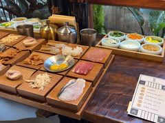 -银米·云南传统过桥米线(双廊黑金冠店)
