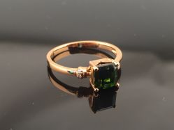 -威德钻石-克拉钻大本营(南京东路店)