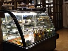 面包甜点陈列柜-祖母的厨房西餐厅(丽江金茂店)