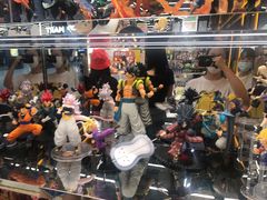 -泡泡玛特POPMART(侨福芳草地店)