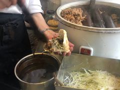 -烤鸭肉夹馍鸭汤店