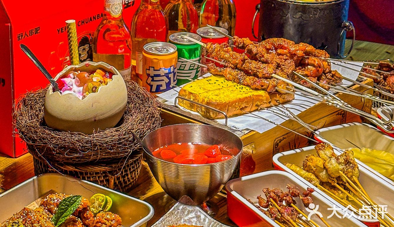 中街这，一条街都是他家！！