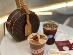-HUGS coffee(东区店)