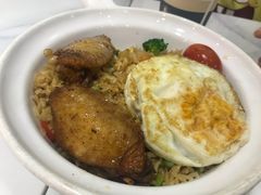 -丽莎沙拉轻食餐厅(国贸店)