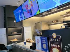 -瑞幸咖啡(凯德龙之梦莘庄店)