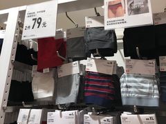 -优衣库(上海虹口龙之梦店)