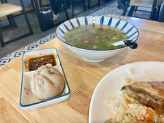 网红肚包肉-零·壹新疆羊肉抓饭