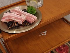 -韩白山·朝鲜族烤牛肉·酱蟹(长宁龙之梦店)
