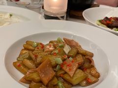 酸梅杏鲍菇闷茄子-宝丽轩中餐厅BAOLIXUAN