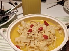 -桂满陇·手作小笼包&江南叫花鸡(中山公园店)