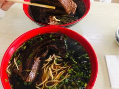 -小龙大肉面馆