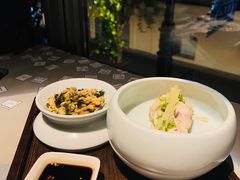 -穹六人间 people 6(岳阳路店)