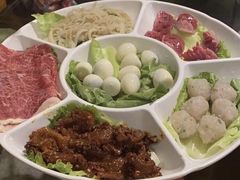 -张大胡子鱼头火锅酒楼(长益路店)