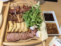-关东小磨东北菜(上海长风大悦城店)