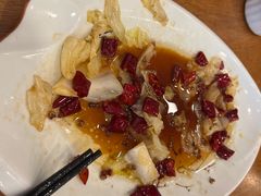 -石磨豆花家常菜·牦牛排土火锅
