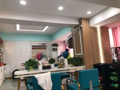-摩登时尚烫染定制专家