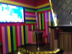 -K+全国连锁KTV(绿地缤纷天地店)