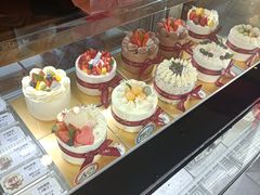 -花花卷卷·鲜食蛋糕(静安久光百货店)
