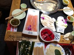 -大龙辣火锅·龙虾·烧烤(湖滨新天地店)