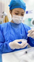 -靓芙泉专研痘痘肌