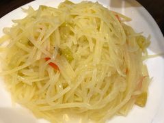 酸辣土豆丝-梁记粥铺(开元地中海店)
