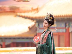 -九月鹰飞汉服摄影工作室