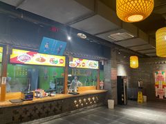 -艳阳天民俗村(公园路店)