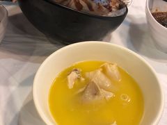 -鲜入围煮花胶鸡海鲜火锅