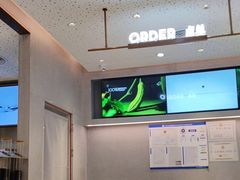 -喜茶(北京华贸购物中心店)