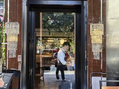 -LESCEDARS  Bistro香柏树(外滩店)