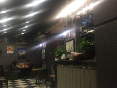 -愉肴麻辣香锅(中山路店)