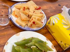 -宏兴烤鱼山庄(宣恩总店)