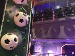 -嗨翻Hi-Fun竞技主题乐园·蹦床亲子生日轰趴(国光1937店)