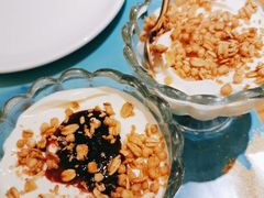 希腊草莓酸奶&希腊核桃蜂蜜酸奶-HELLO MUSAE 拾光缪斯餐厅·纯正希腊风味(苏州中心店)