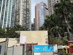 -深圳富苑皇冠假日套房酒店