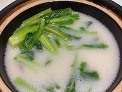 煲淋春菜-原味田园·客家菜·土窑鸡(中航城君尚购物中心店)