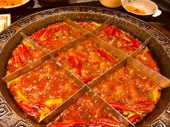 -疯狂的筷子老灶九宫格火锅