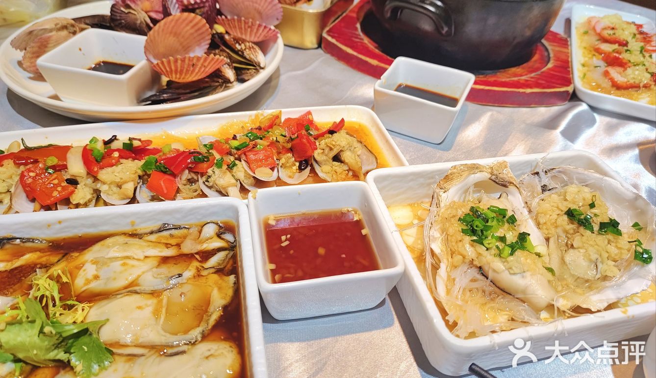 秘制酱烧大鱼头！超大号捞汁生蚝！河鲜海鲜统统归我肚子里